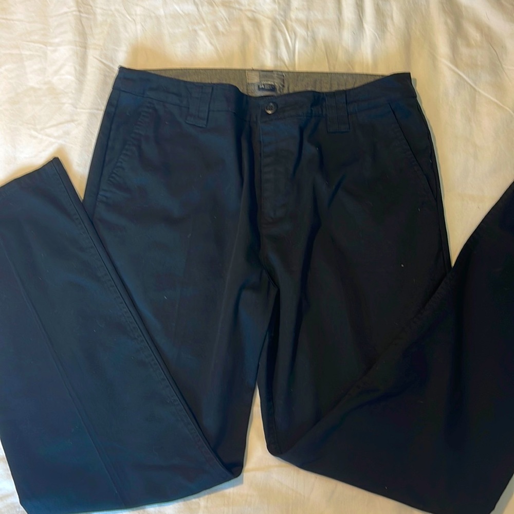 Black O’Neill Chino pants 34/32